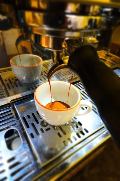 Keep Banana Coffee & Gelato atmosphere