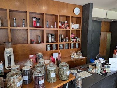 Sanzala Coffee Roasters atmosphere