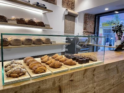 Interior of Santo Bakehouse in Madrid