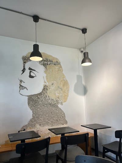 Montag Coffee Kadıköy atmosphere
