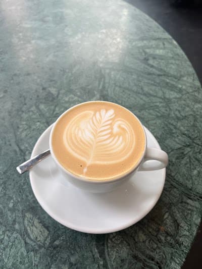 Rosetta Roastery Cafe (Bree Street) atmosphere