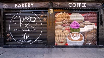 Vale's Bakery & Specialty Coffee atmosphere
