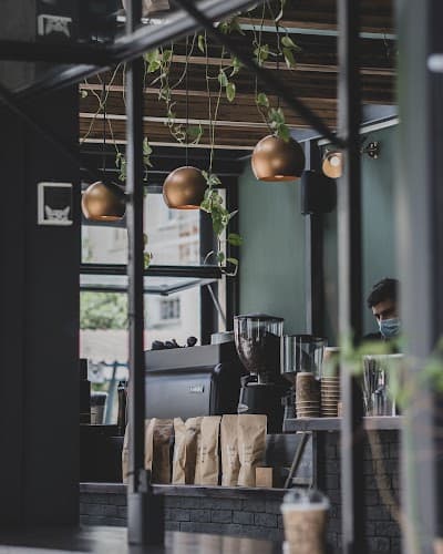 Serious Black Coffee atmosphere