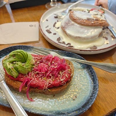 Indiscreto | Brunch Madrid atmosphere