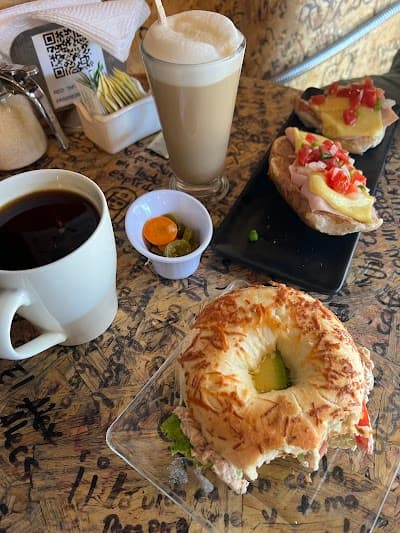 Quintalito cafe atmosphere