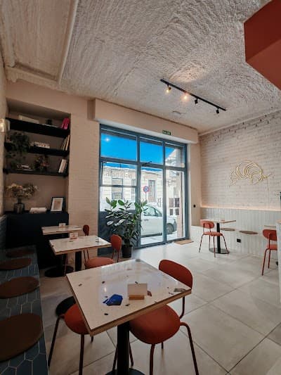Interior of Beik Beik (brunch & specialty coffee) in 6