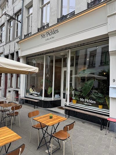 Interior of Mr. Pickles in Antwerpen