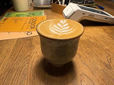 Waku Specialty Coffee - Barcelona atmosphere