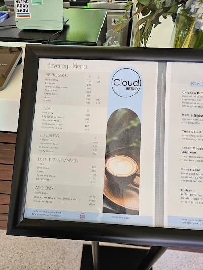 Cloud Bistro atmosphere