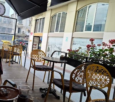 Books & Coffee Karaköy coffee