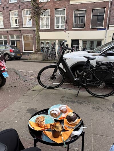 Craft Coffee & Pastry Amsterdam coffee