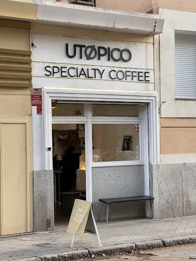 Interior of Utøpico in 27