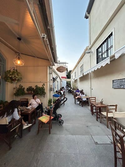 Interior of Apomero in Nicosia 1017