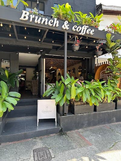 Interior of Gardenia Brunch & Coffee in Antioquia
