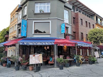 Interior of Cafe Rumist in Fatih/İstanbul