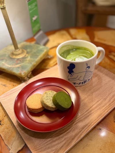 Mermaid Coffee Roasters Ikebukuro atmosphere