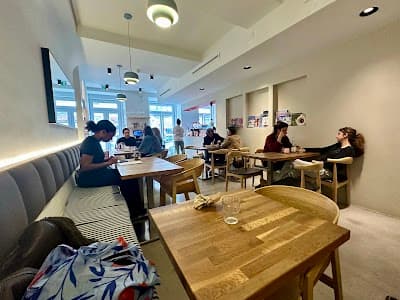 Interior of Liberty: brunch, coffee & books in -815 Lisboa