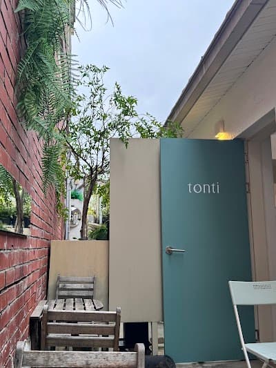 tonti atmosphere