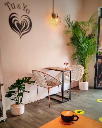 Interior of Tú y yo café de especialidad in Pue.