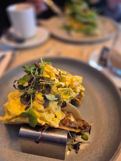 Café Social Eatery atmosphere