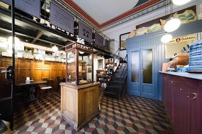 Interior of Cafezal Specialty Coffee - Magenta in Milano MI