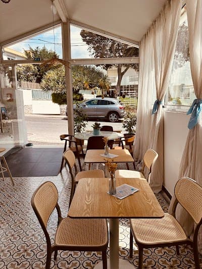 Interior of The Happiest Coffee - Specialty Coffee - PAREDE in -295 Parede