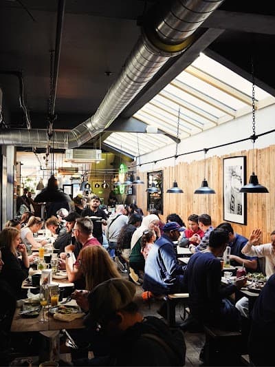 KOZZEE Cafe Soho | Brunch, Coffee & Desserts atmosphere