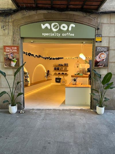 Interior of Noor l Specialty Coffee in Barcelona