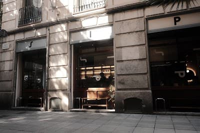 Interior of SIP COFFEE ROASTERS in Barcelona