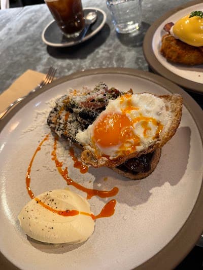 Ozone Coffee - Shoreditch atmosphere