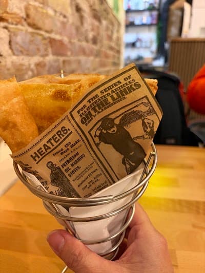 Crêperie Elo & Coffee shop atmosphere