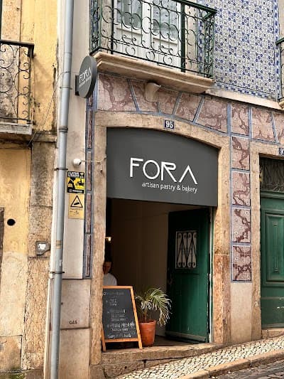 Interior of Fora Artisan Pastry in -568 Lisboa