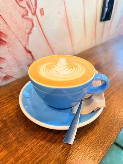 Cardinal Coffee House atmosphere