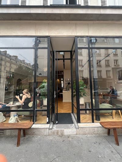 Interior of Terrah | Coffee Shop & Roasters in Paris