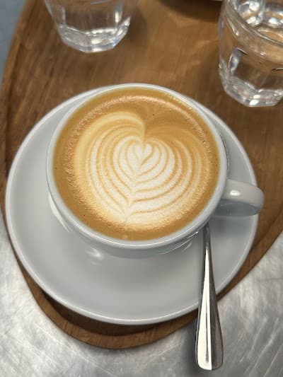 Ordinary Man | Coffee - Food - Art coffee