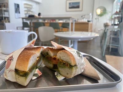 White Land Cafe | Specialty Coffee coffee