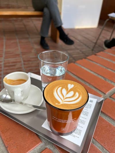 Coffee Nap Roasters Yeonnam atmosphere