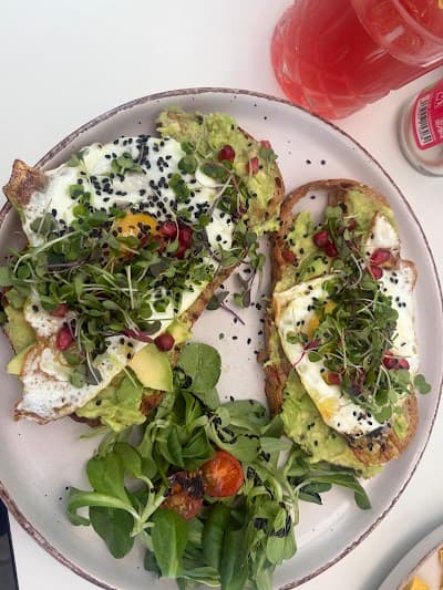 Viatger Café Brunch atmosphere