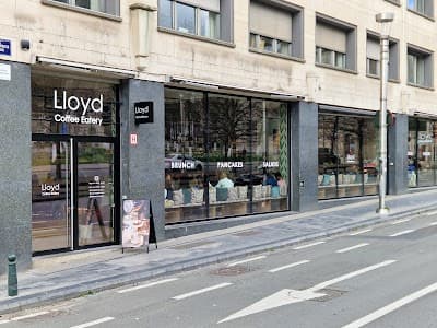 Interior of Lloyd Coffee Eatery - Impératrice in Bruxelles
