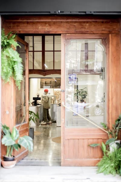 Interior of LOT ROASTERS in Barcelona