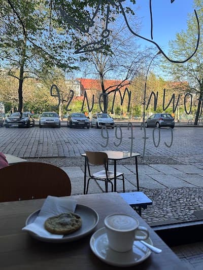 Interior of Town Mouse Coffee in Berlin