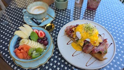Cielo Brunch Garden coffee