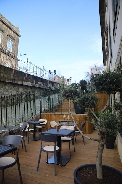 Interior of Cielo Brunch Garden in -366 Porto