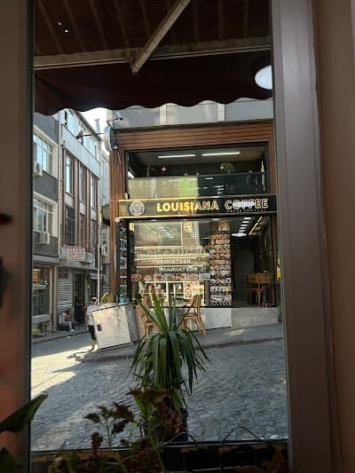 Interior of LOUISIANA || COFFEE & FOOD & PATİSSERİE in Fatih/İstanbul