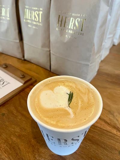 Herst Coffee Roasters atmosphere